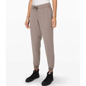 Lululemon On the Fly Pant Full Length *Woven (Carbon Dust)